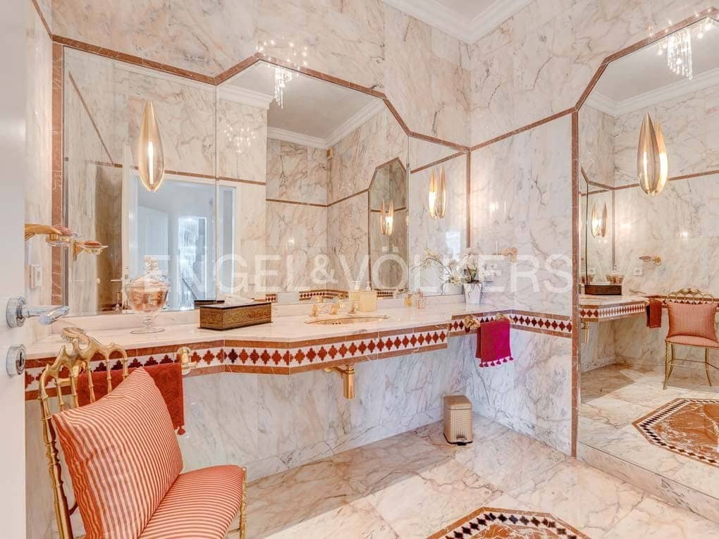 5 soveværelse Villa til salg i San Eugenio med swimmingpool garage - € 7.500.000 (Ref: 8699280)