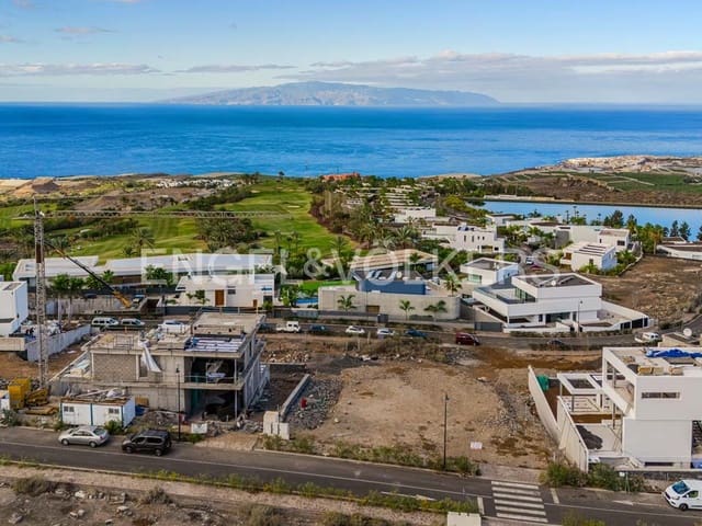 Undeveloped Land for sale in Guía de Isora - € 1,295,000 (Ref: 8703060)