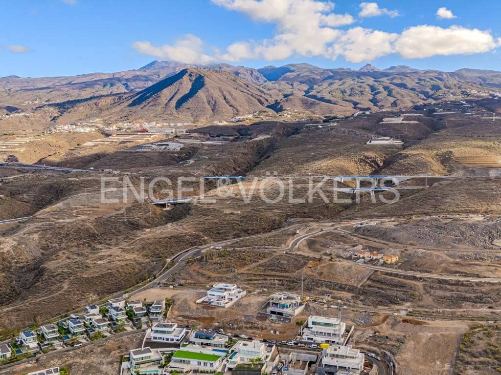 Landgrundstück zu verkaufen in Guia de Isora - 1.295.000 € (Ref: 8703060)