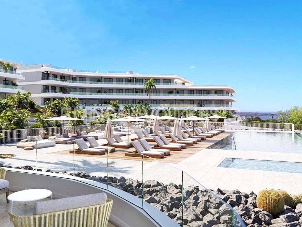 2 soveværelse Lejlighed til salg i El Madronal med swimmingpool - € 580.000 (Ref: 8703183)