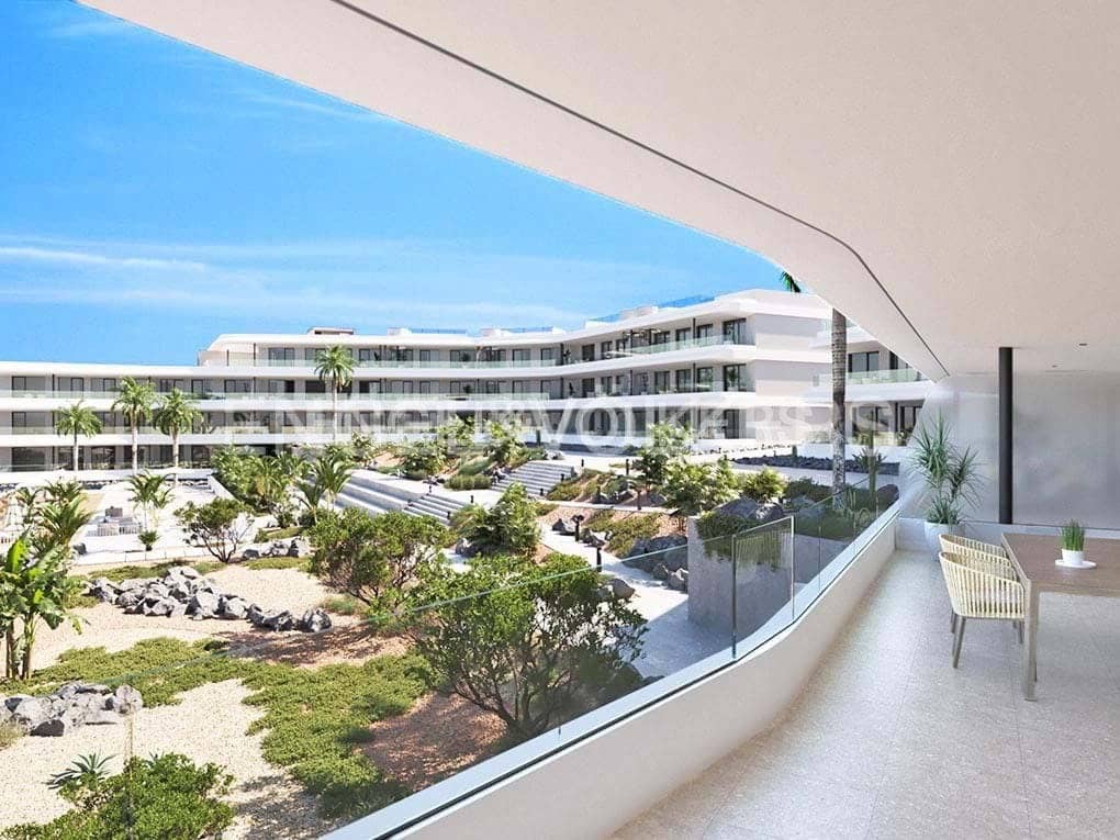 3 bedroom Apartment for sale in El Madronal with pool - € 700,000 (Ref: 8703184)