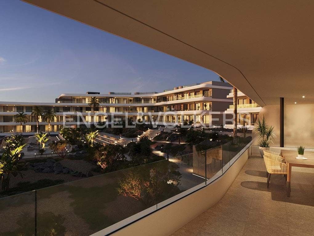 3 soveværelse Lejlighed til salg i El Madronal med swimmingpool - € 700.000 (Ref: 8703184)