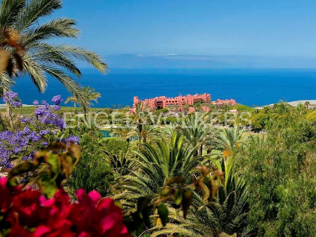 Mark till salu i Guia de Isora - 2 450 000 € (Ref: 8703186)