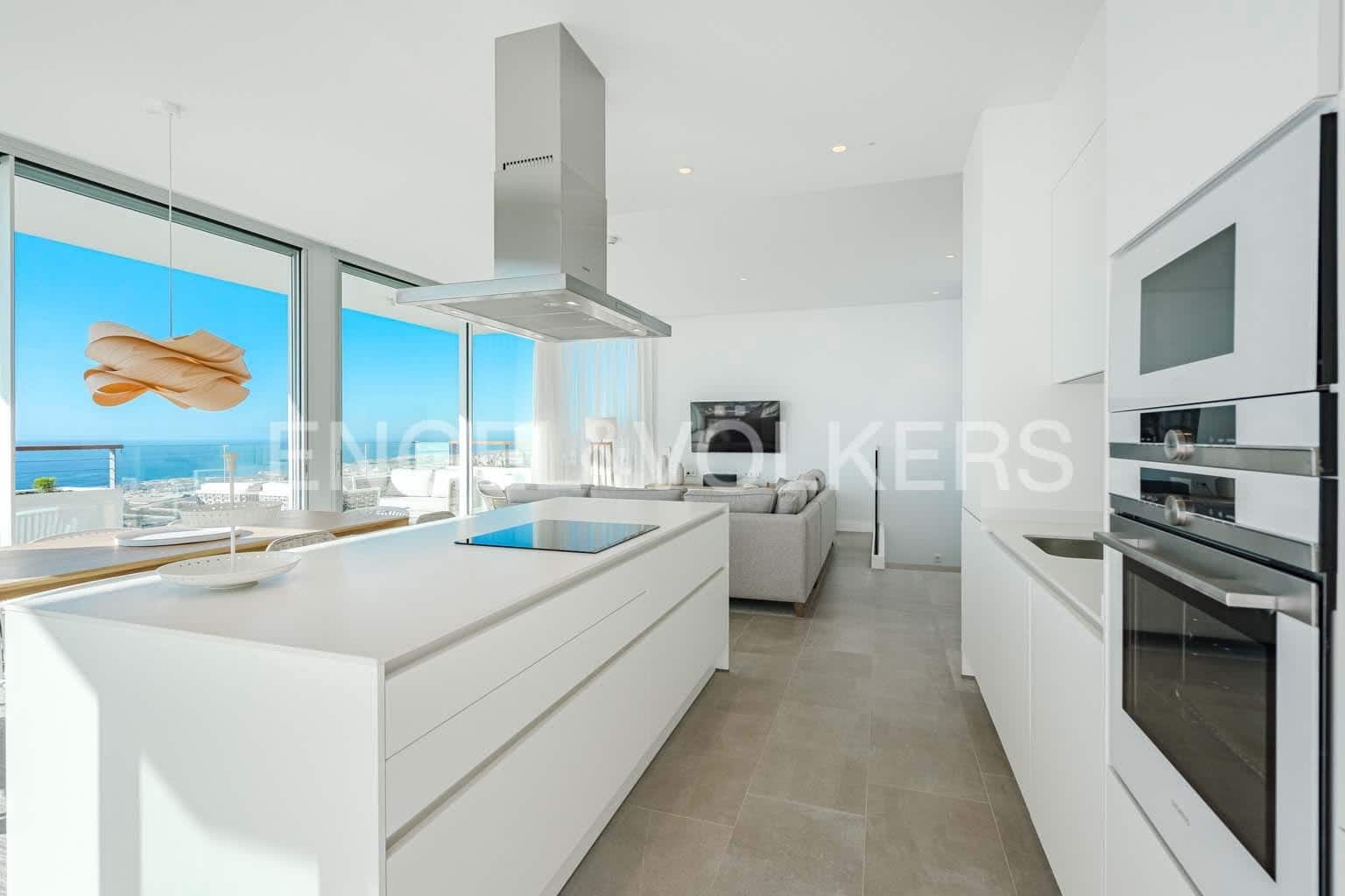 3 soverom Leilighet til salgs i Guia de Isora med svømmebasseng - € 1 983 000 (Ref: 8754006)