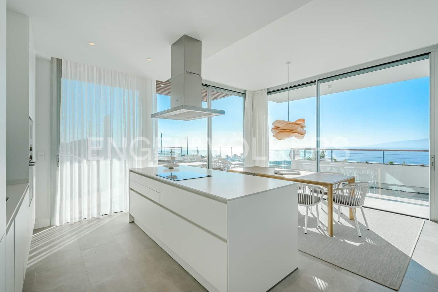 3 soverom Leilighet til salgs i Guia de Isora med svømmebasseng - € 1 983 000 (Ref: 8754006)