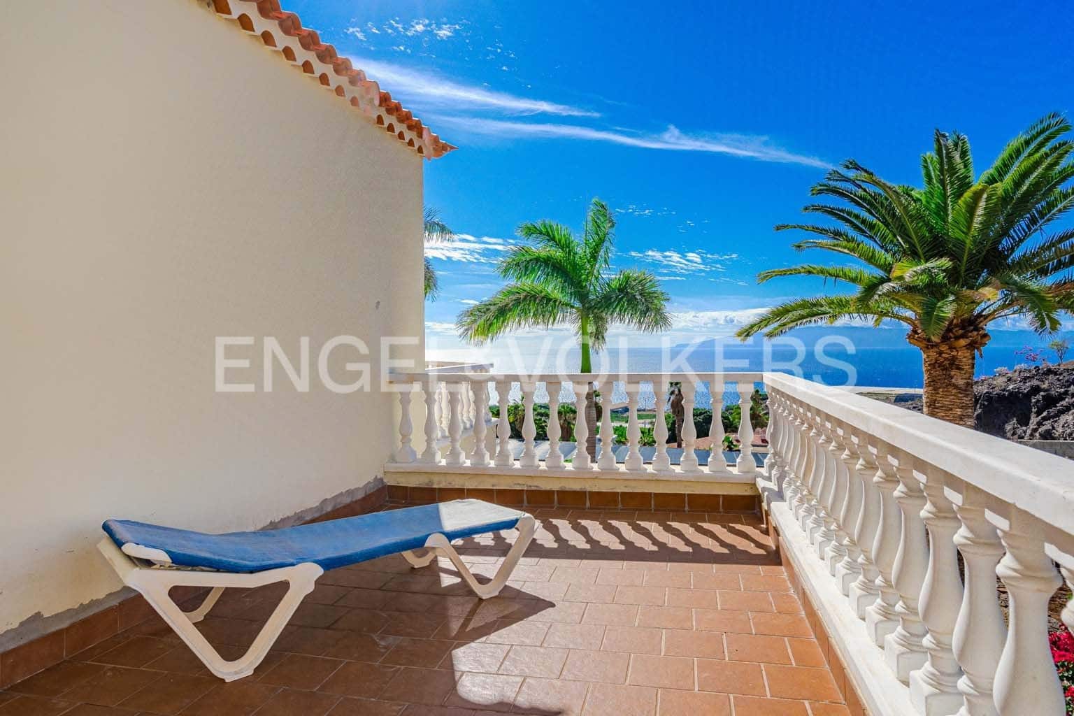 4 soveværelse Villa til salg i Los Gigantes med garage - € 1.400.000 (Ref: 8781944)