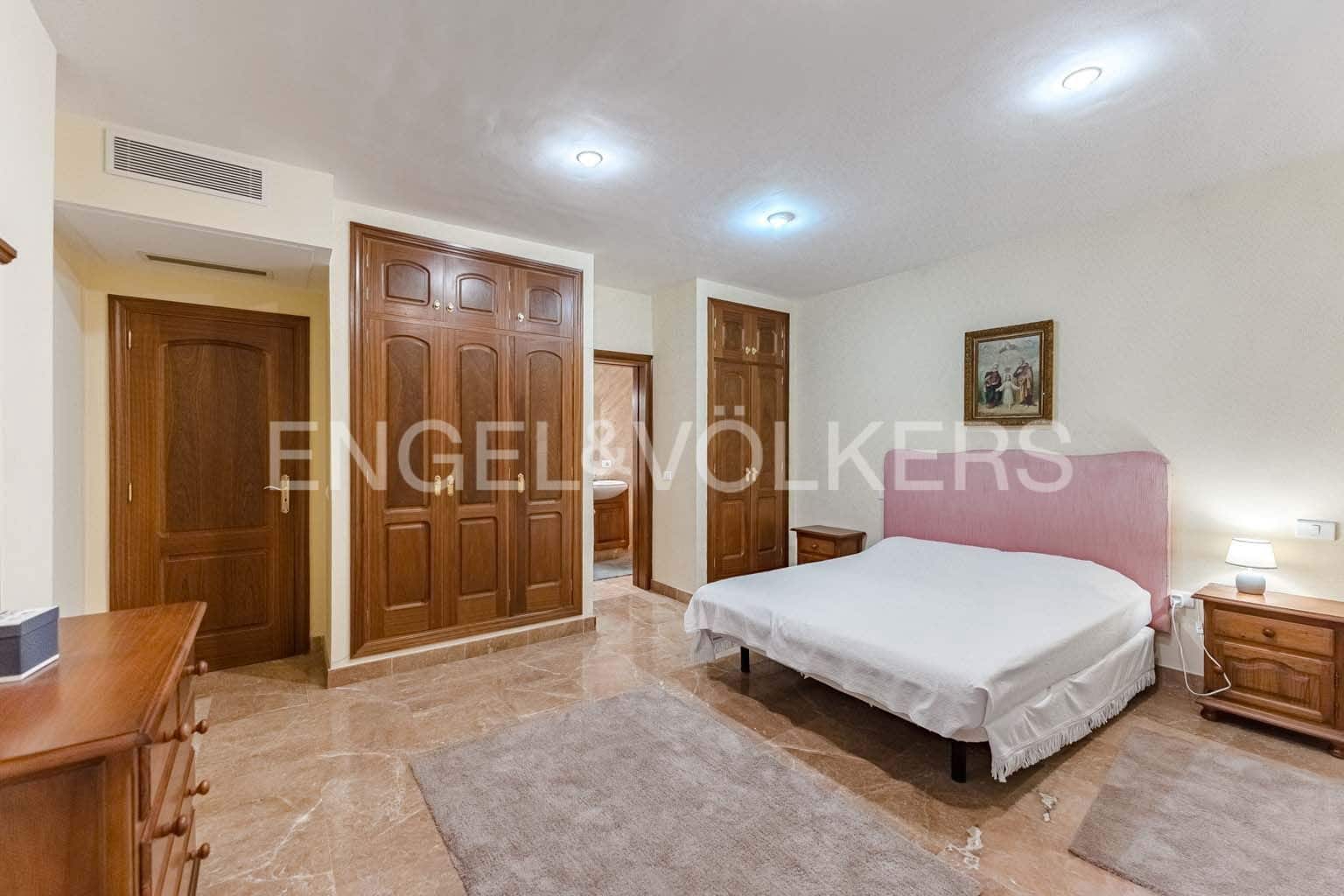 4 soveværelse Villa til salg i Los Gigantes med garage - € 1.400.000 (Ref: 8781944)