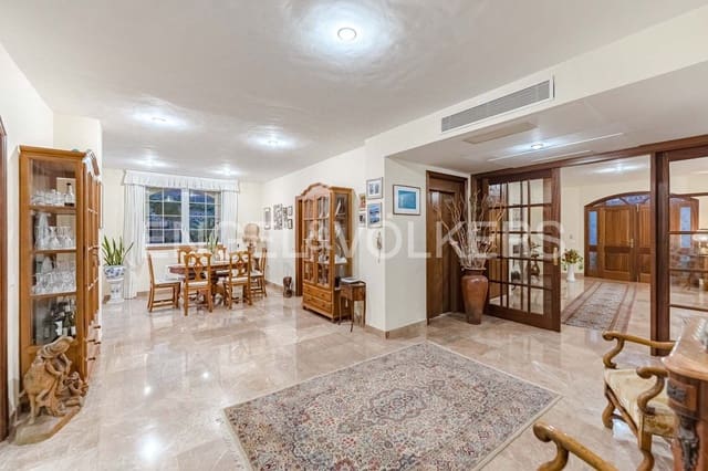 4 soveværelse Villa til salg i Los Gigantes, Santiago del Teide med garage - € 1.400.000 (Ref: 8781944)