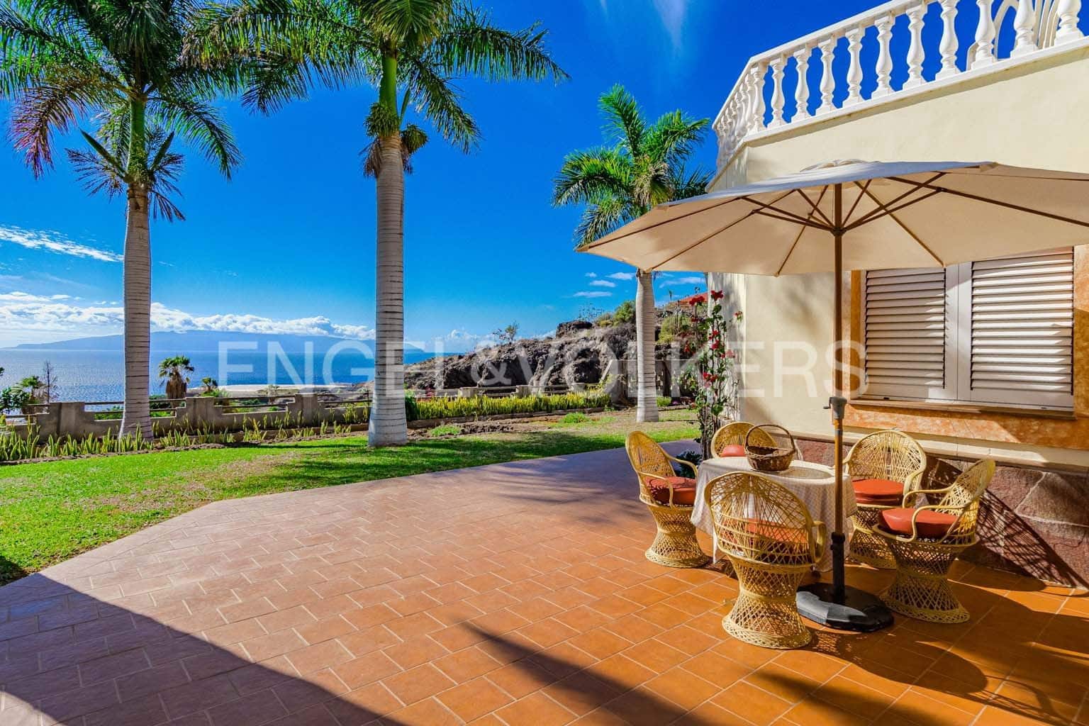 4 soveværelse Villa til salg i Los Gigantes med garage - € 1.400.000 (Ref: 8781944)