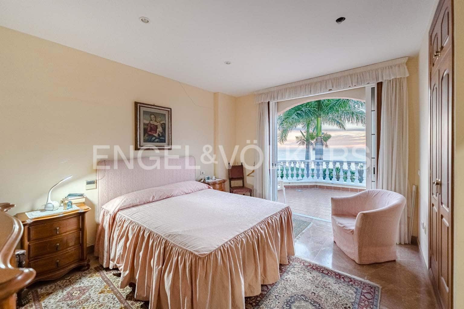 4 soveværelse Villa til salg i Los Gigantes med garage - € 1.400.000 (Ref: 8781944)