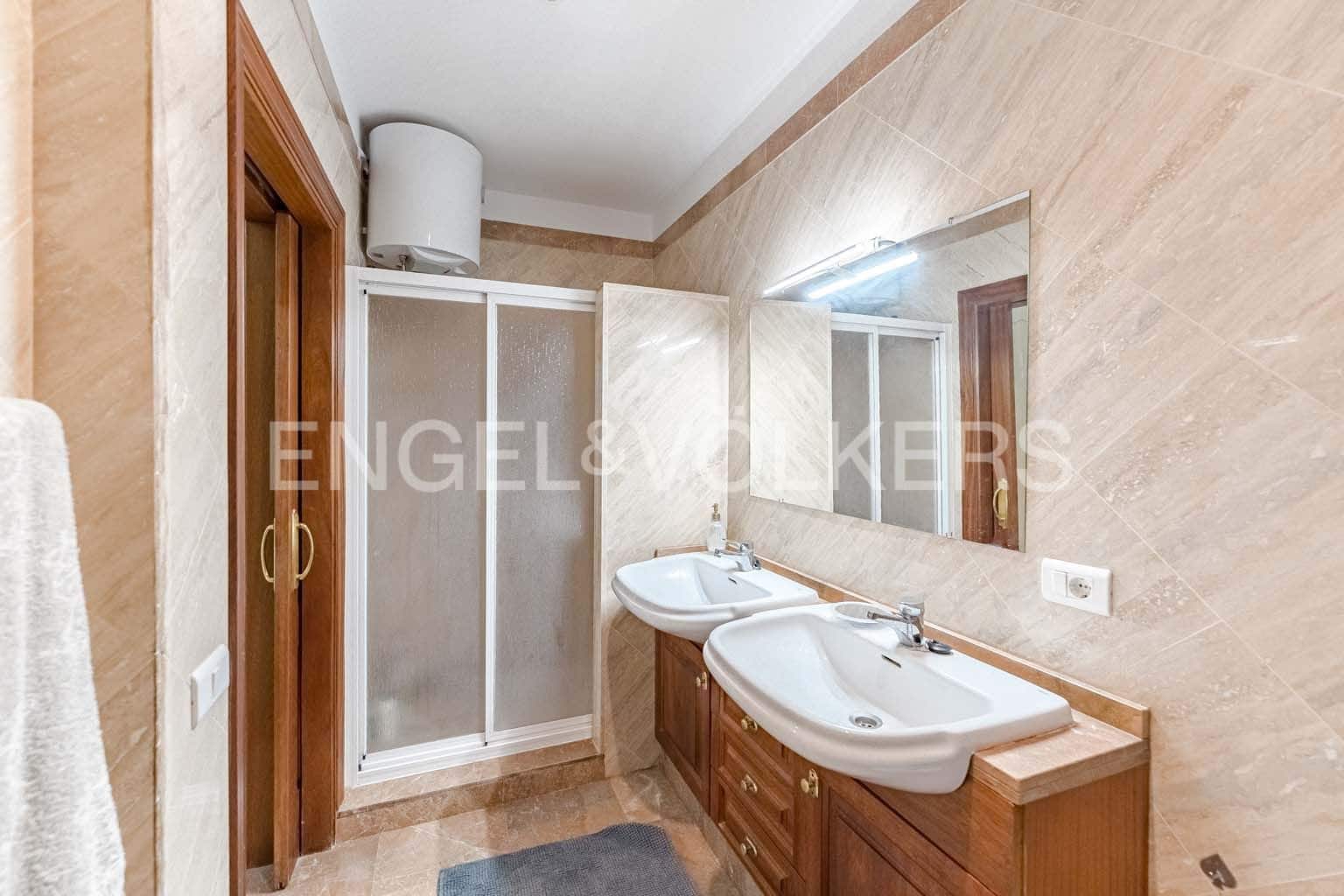 4 soveværelse Villa til salg i Los Gigantes med garage - € 1.400.000 (Ref: 8781944)