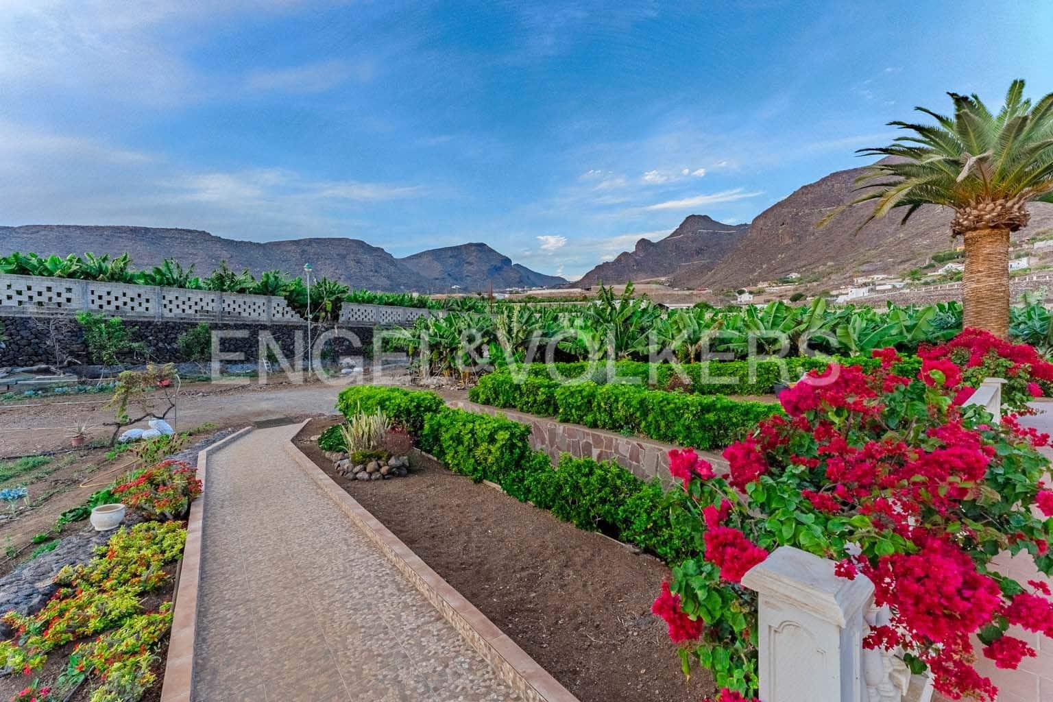 4 soveværelse Villa til salg i Los Gigantes med garage - € 1.400.000 (Ref: 8781944)