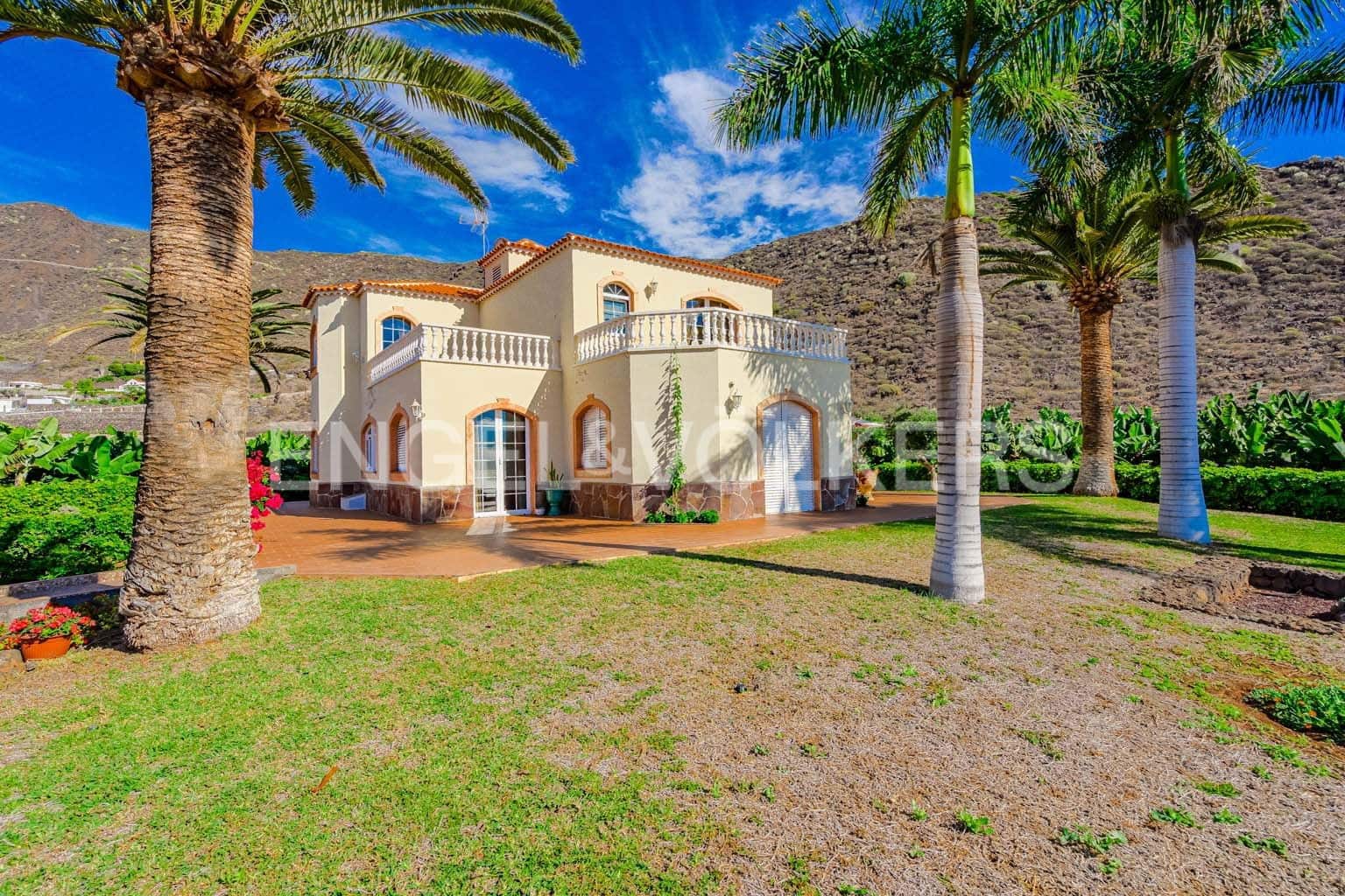 4 soveværelse Villa til salg i Los Gigantes med garage - € 1.400.000 (Ref: 8781944)