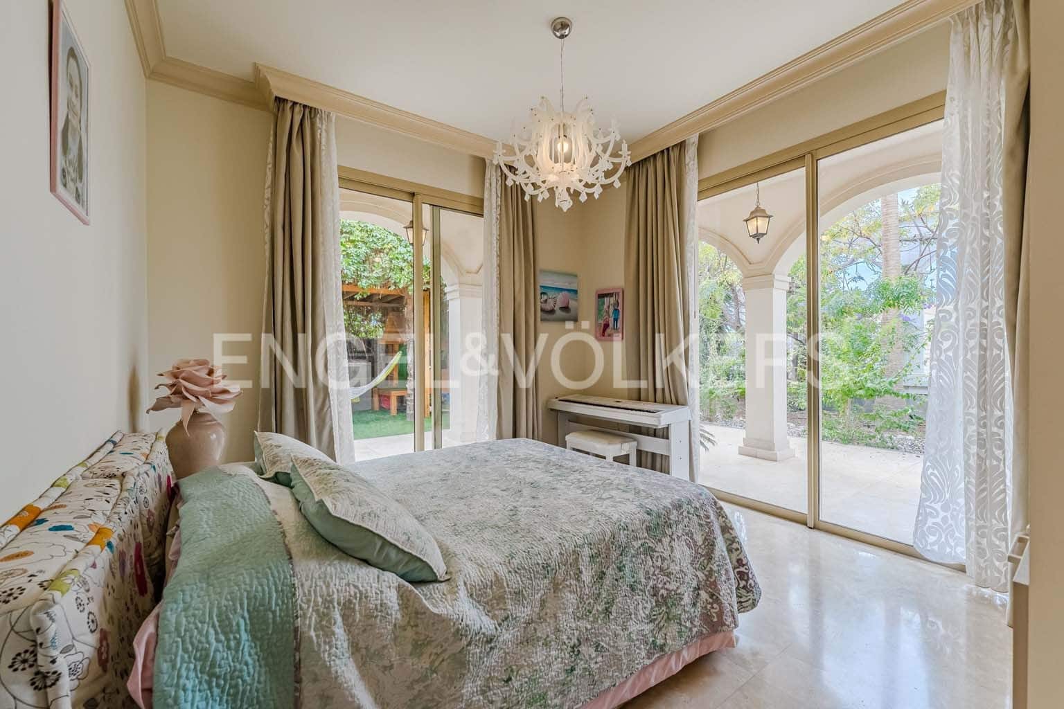 7 soveværelse Villa til salg i Costa Adeje med swimmingpool garage - € 5.950.000 (Ref: 8820541)