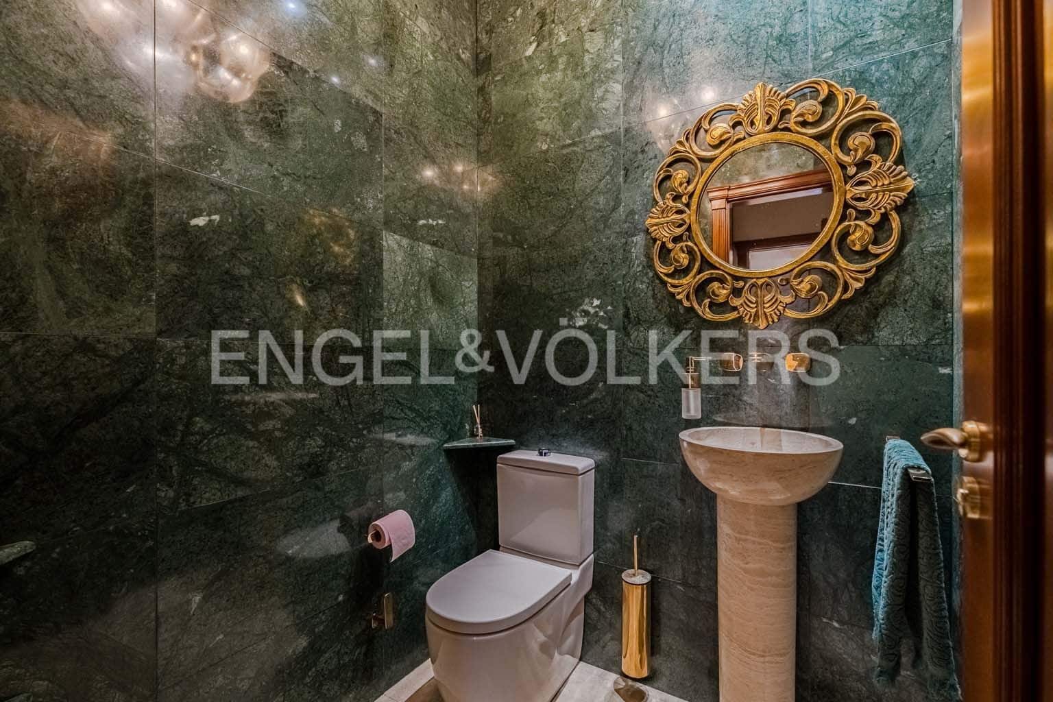 7 soveværelse Villa til salg i Costa Adeje med swimmingpool garage - € 5.950.000 (Ref: 8820541)