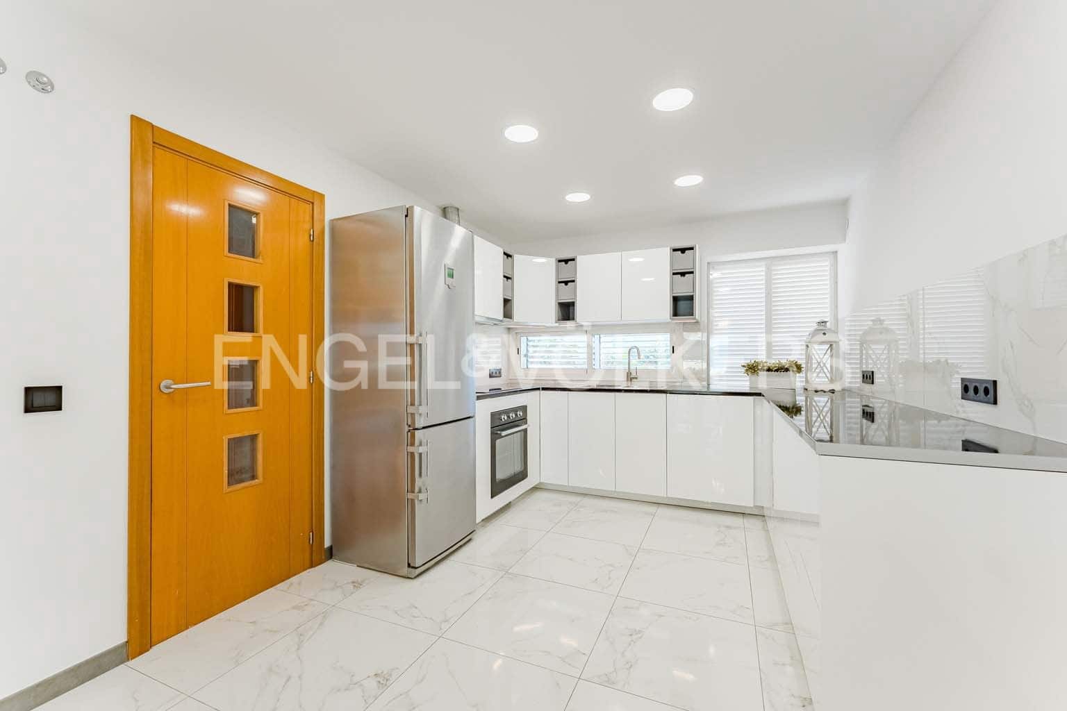 3 soverom Villa til salgs i El Madronal med svømmebasseng garasje - € 650 000 (Ref: 8873324)