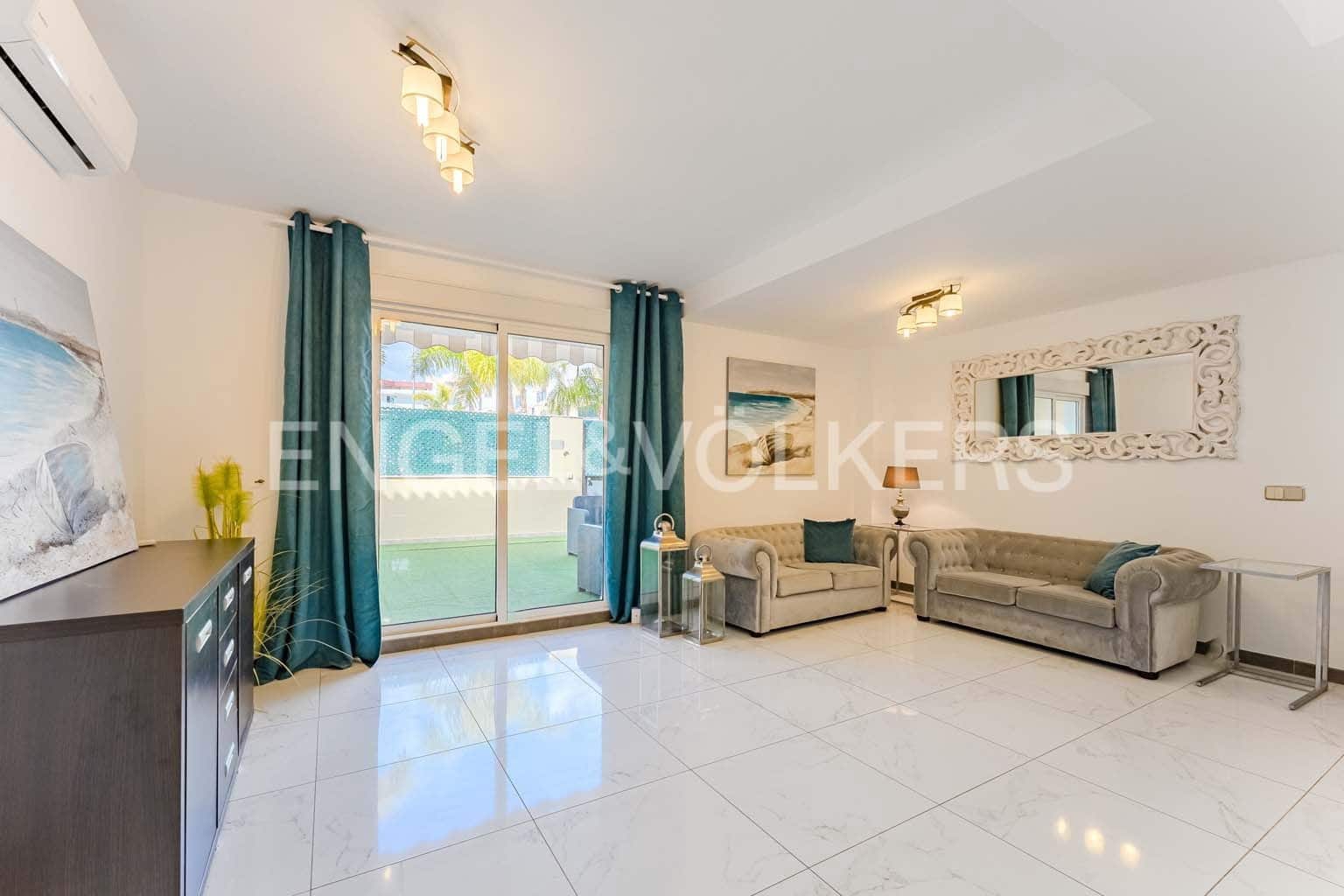 3 soverom Villa til salgs i El Madronal med svømmebasseng garasje - € 650 000 (Ref: 8873324)