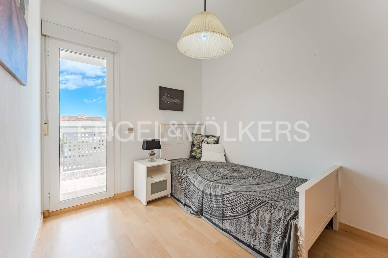 3 soverom Villa til salgs i El Madronal med svømmebasseng garasje - € 650 000 (Ref: 8873324)