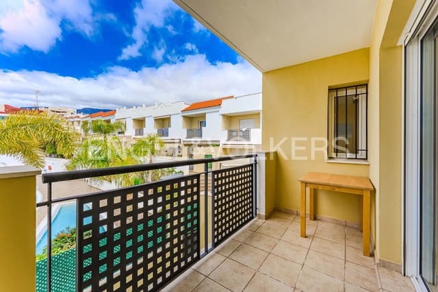 3 soverom Villa til salgs i El Madroñal, Adeje med svømmebasseng garasje - € 650 000 (Ref: 8873324)