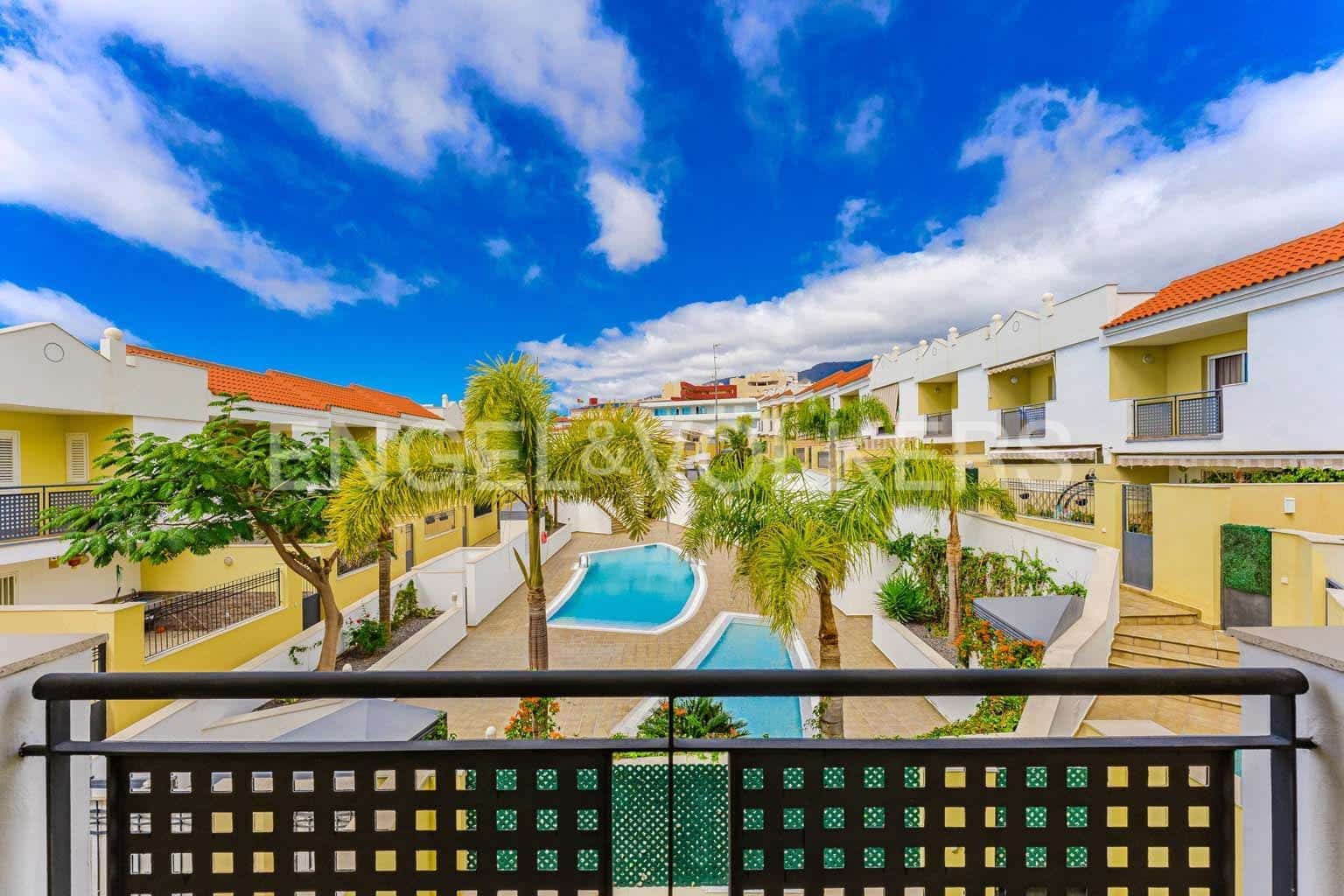 3 soverom Villa til salgs i El Madronal med svømmebasseng garasje - € 650 000 (Ref: 8873324)