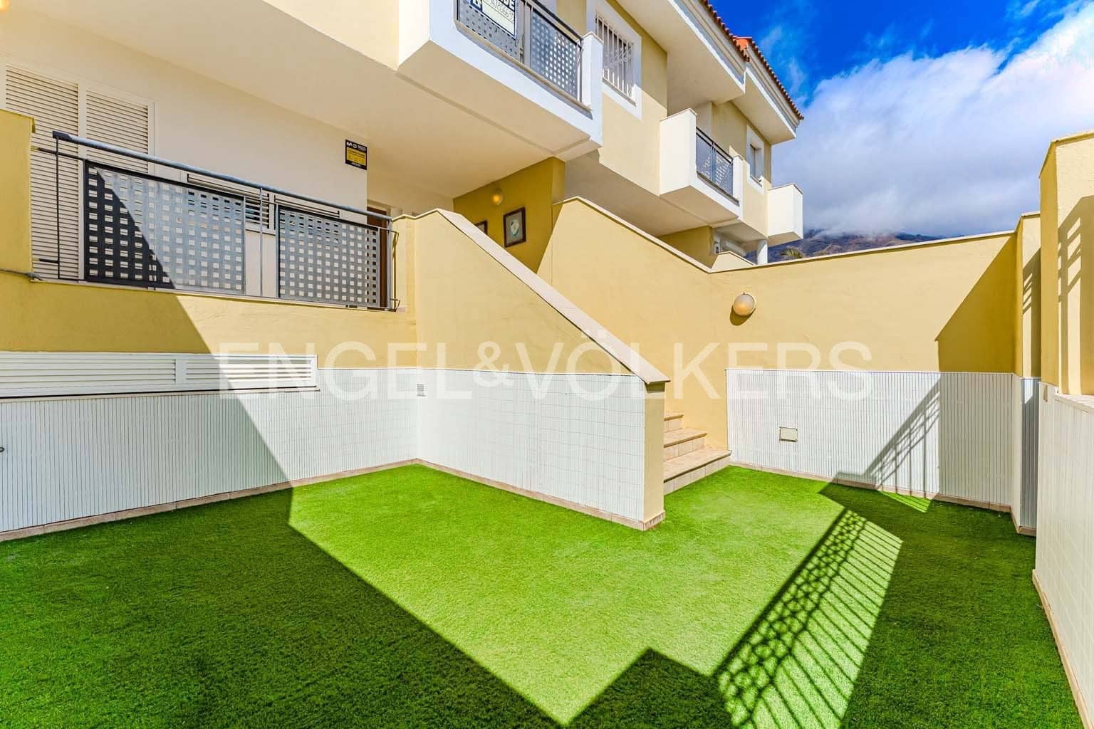 3 soverom Villa til salgs i El Madronal med svømmebasseng garasje - € 650 000 (Ref: 8873324)