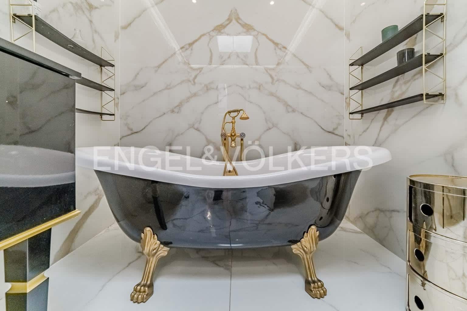 4 Zimmer Villa zu verkaufen in El Madronal mit Pool - 1.200.000 € (Ref: 8895458)