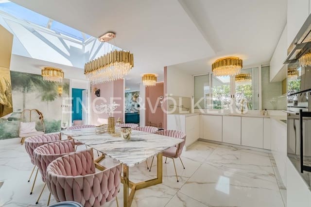 4 Zimmer Villa zu verkaufen in El Madroñal, Adeje mit Pool - 1.200.000 € (Ref: 8895458)