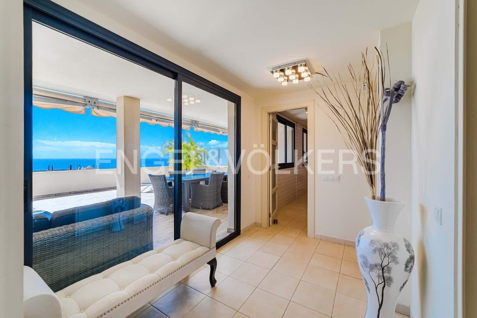 2 soverom Leilighet til salgs i Puerto Santiago med svømmebasseng - € 695 000 (Ref: 8904052)