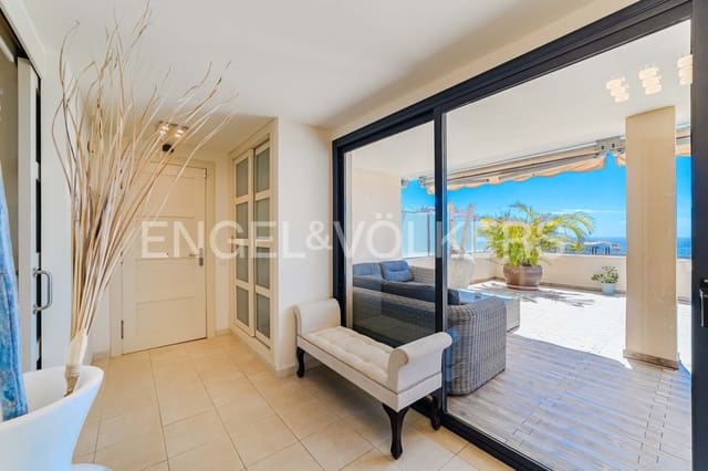 2 makuuhuone Huoneisto myytävänä paikassa Puerto Santiago, Santiago del Teide mukana uima-altaan - 695 000 € (Ref: 8904052)