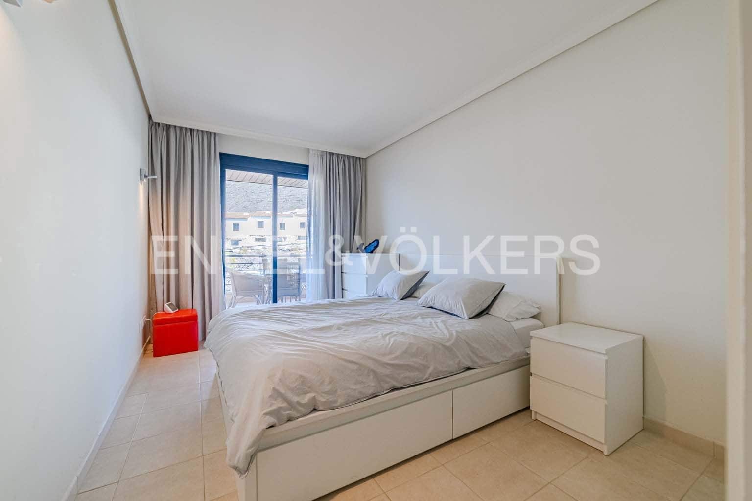 2 soverom Leilighet til salgs i Puerto Santiago med svømmebasseng - € 695 000 (Ref: 8904052)