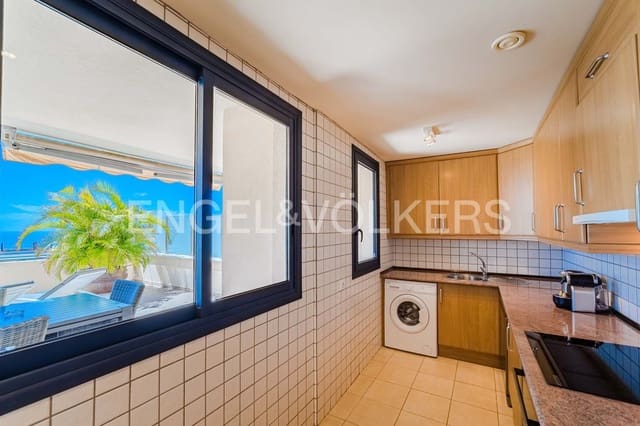 2 makuuhuone Huoneisto myytävänä paikassa Puerto Santiago, Santiago del Teide mukana uima-altaan - 695 000 € (Ref: 8904052)