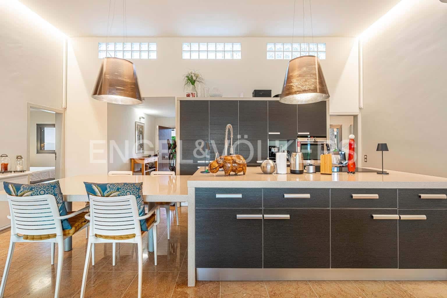 4 sypialnia Willa na sprzedaż w Palm-Mar z basenem garażem - 1 395 000 € (Ref: 8922500)