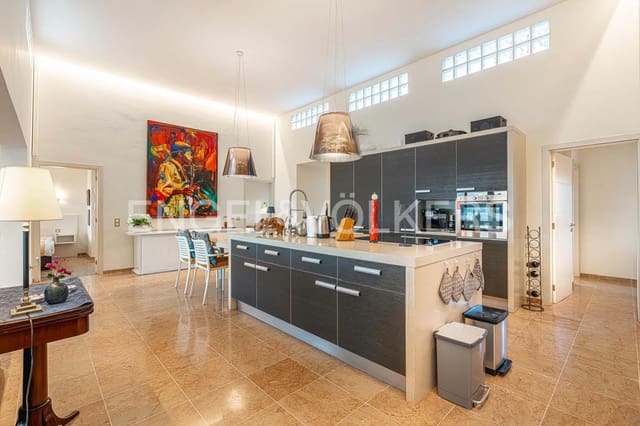 4 soverom Villa til salgs i Palm-Mar, Arona med svømmebasseng garasje - € 1 395 000 (Ref: 8922500)