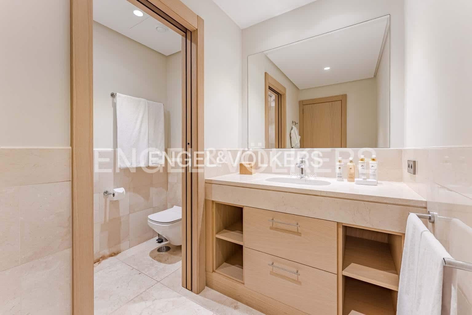 2 bedroom Apartment for sale in Guia de Isora with pool - € 690,000 (Ref: 8935546)