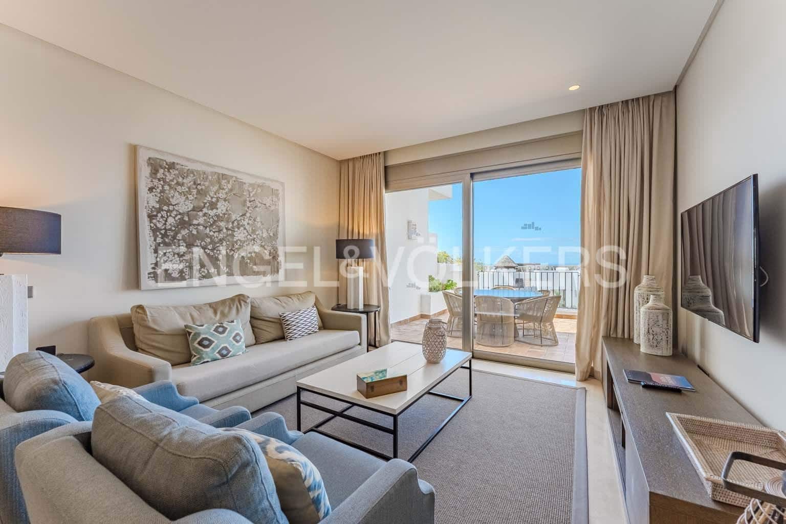 2 bedroom Apartment for sale in Guia de Isora with pool - € 690,000 (Ref: 8935546)