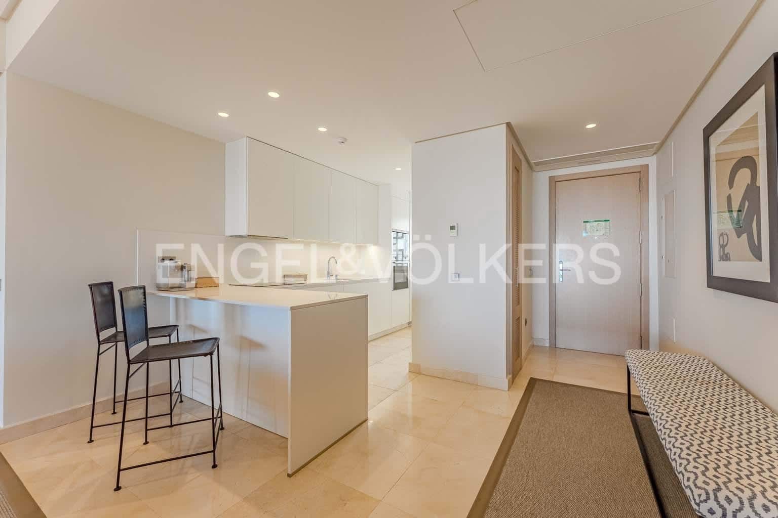 2 bedroom Apartment for sale in Guia de Isora with pool - € 690,000 (Ref: 8935546)