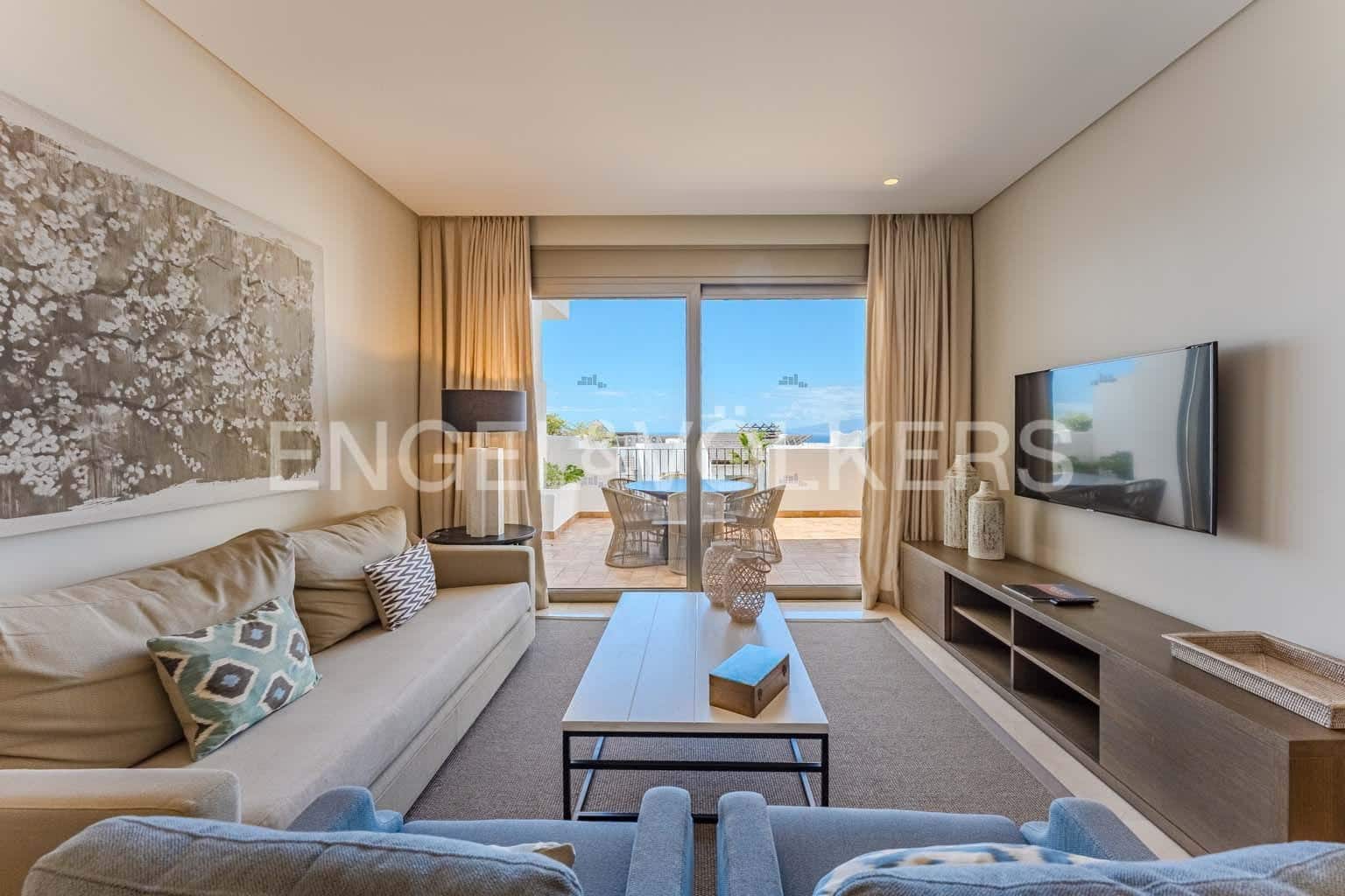 2 bedroom Apartment for sale in Guia de Isora with pool - € 690,000 (Ref: 8935546)