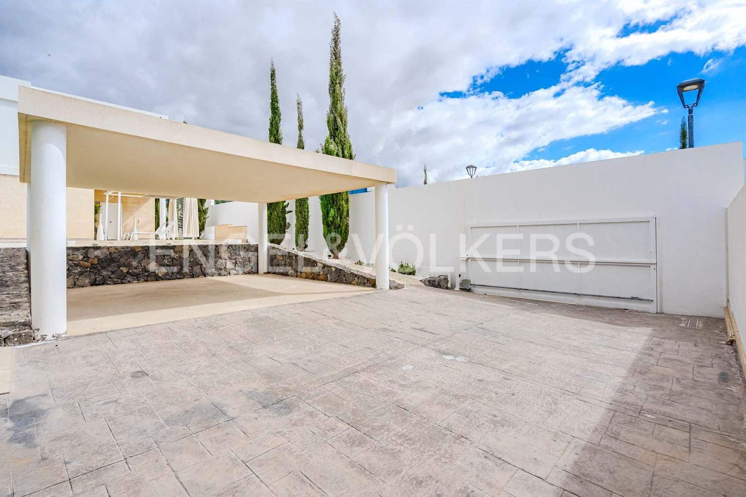 4 soveværelse Villa til salg i Playa Paraiso med swimmingpool - € 2.490.000 (Ref: 8956469)