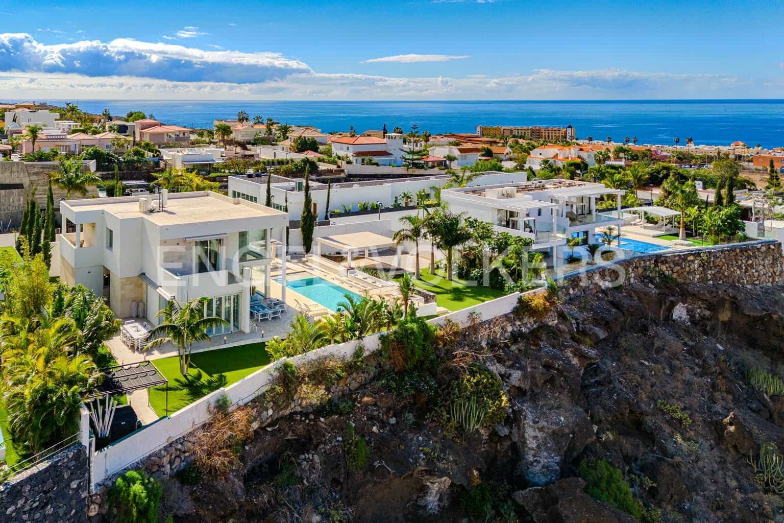 4 soveværelse Villa til salg i Playa Paraiso med swimmingpool - € 2.490.000 (Ref: 8956469)