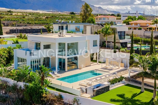 4 sypialnia Willa na sprzedaż w Playa Paraiso, Adeje z basenem - 2 190 000 € (Ref: 8956469)