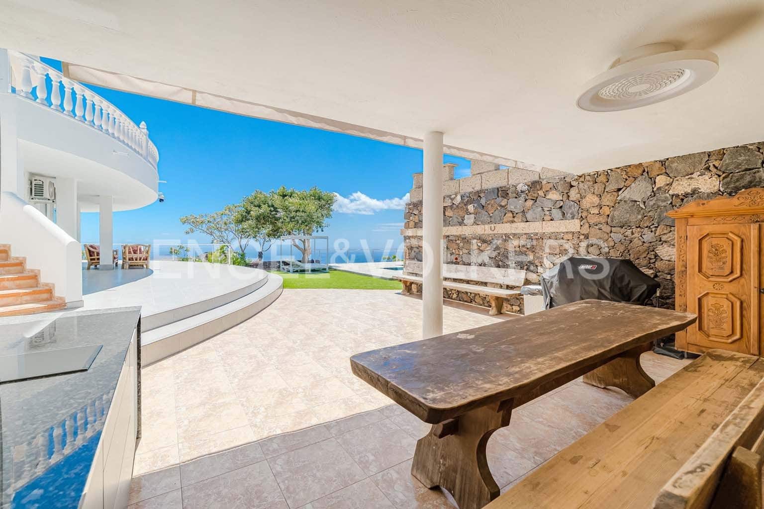 5 soverom Villa til salgs i San Miguel de Abona med svømmebasseng garasje - € 1 800 000 (Ref: 8968830)