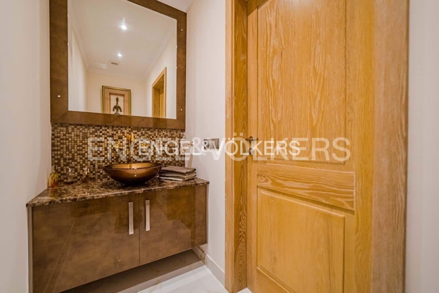 4 sypialnia Willa na sprzedaż w Costa Adeje z basenem garażem - 4 700 000 € (Ref: 8982854)