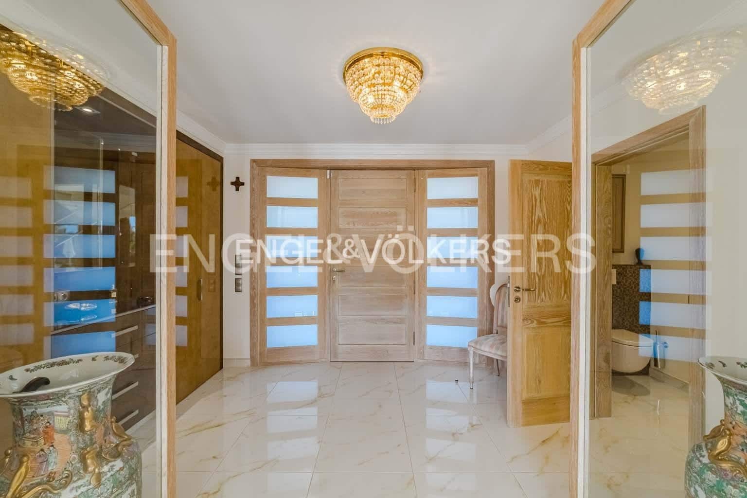 4 sypialnia Willa na sprzedaż w Costa Adeje z basenem garażem - 4 700 000 € (Ref: 8982854)