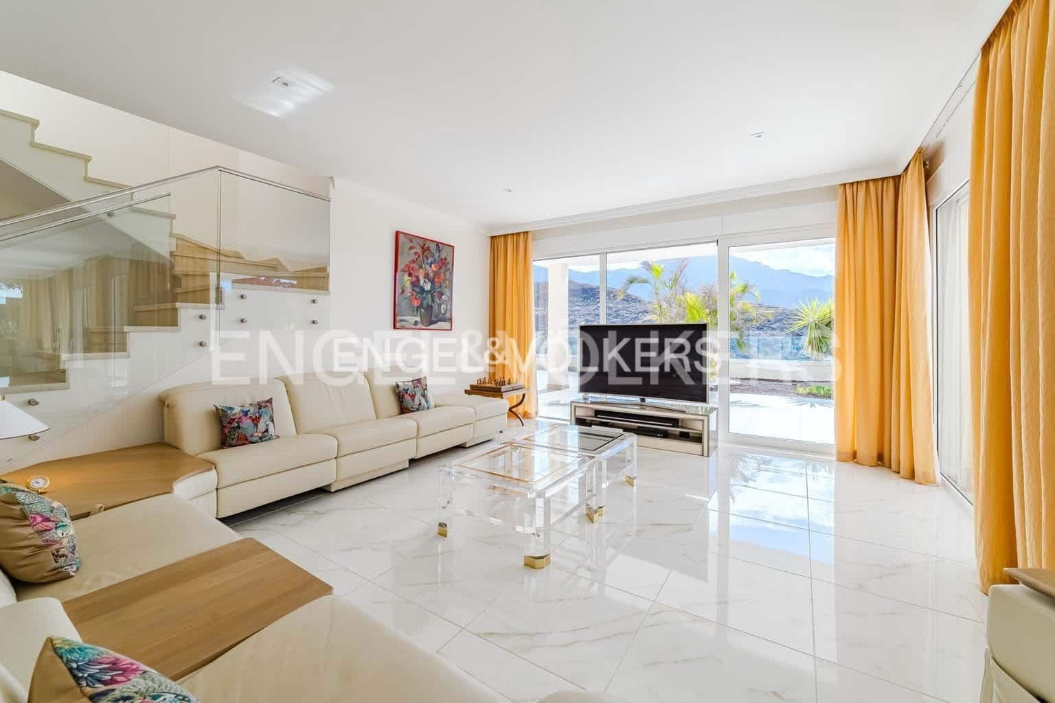 4 sypialnia Willa na sprzedaż w Costa Adeje z basenem garażem - 4 700 000 € (Ref: 8982854)