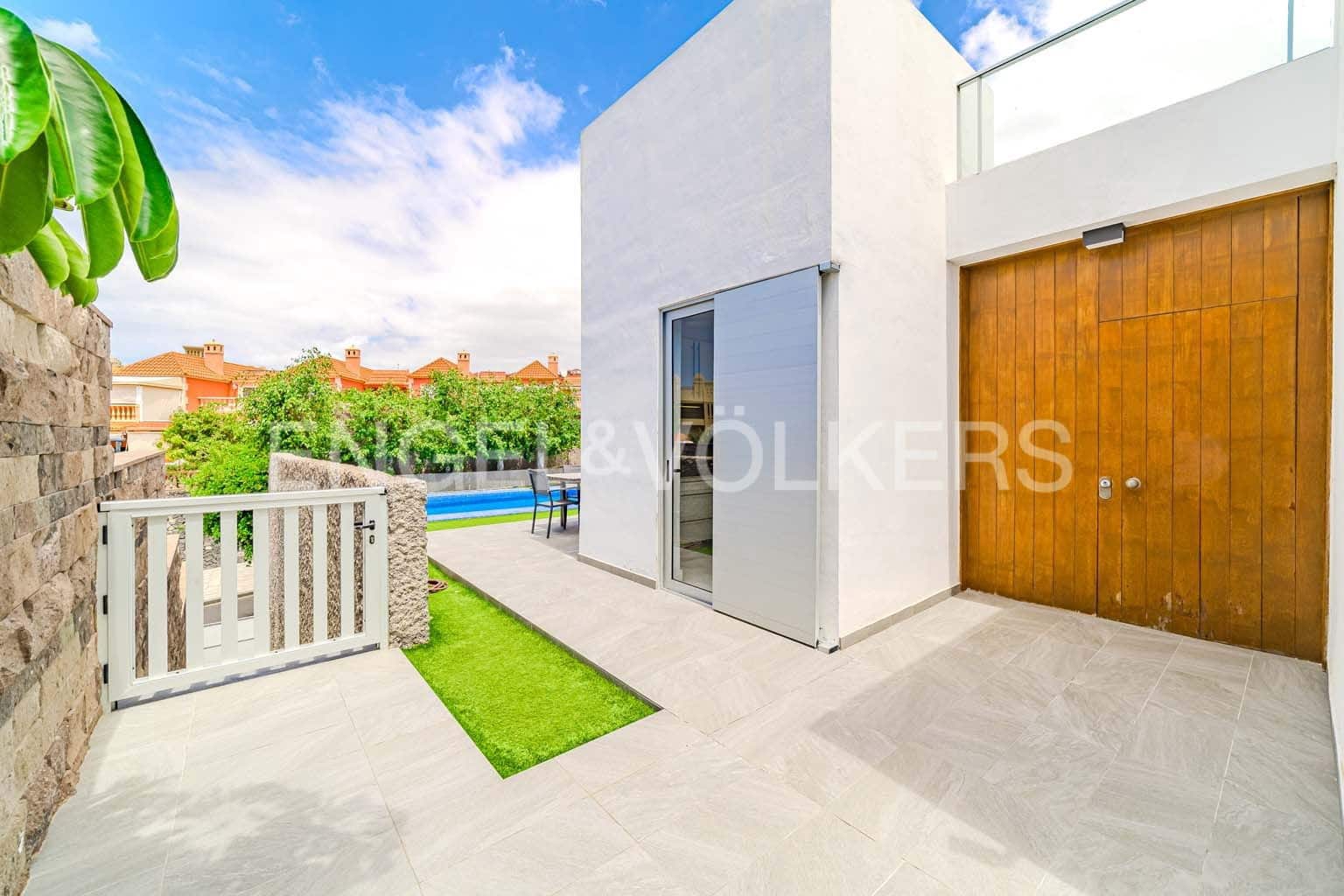 5 Zimmer Villa zu verkaufen in Costa Adeje mit Pool Garage - 2.930.000 € (Ref: 8986414)