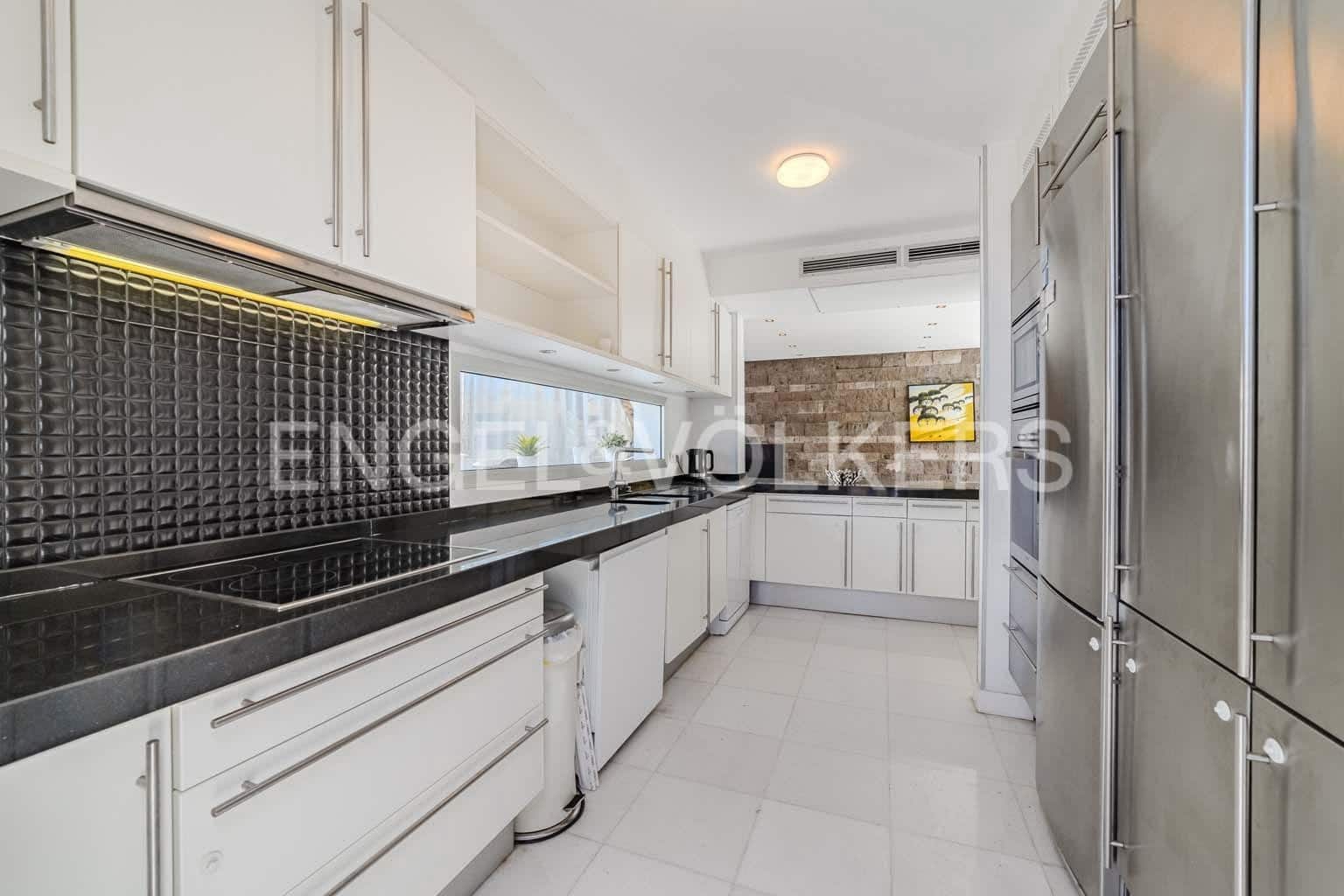 5 Zimmer Villa zu verkaufen in Costa Adeje mit Pool Garage - 2.930.000 € (Ref: 8986414)