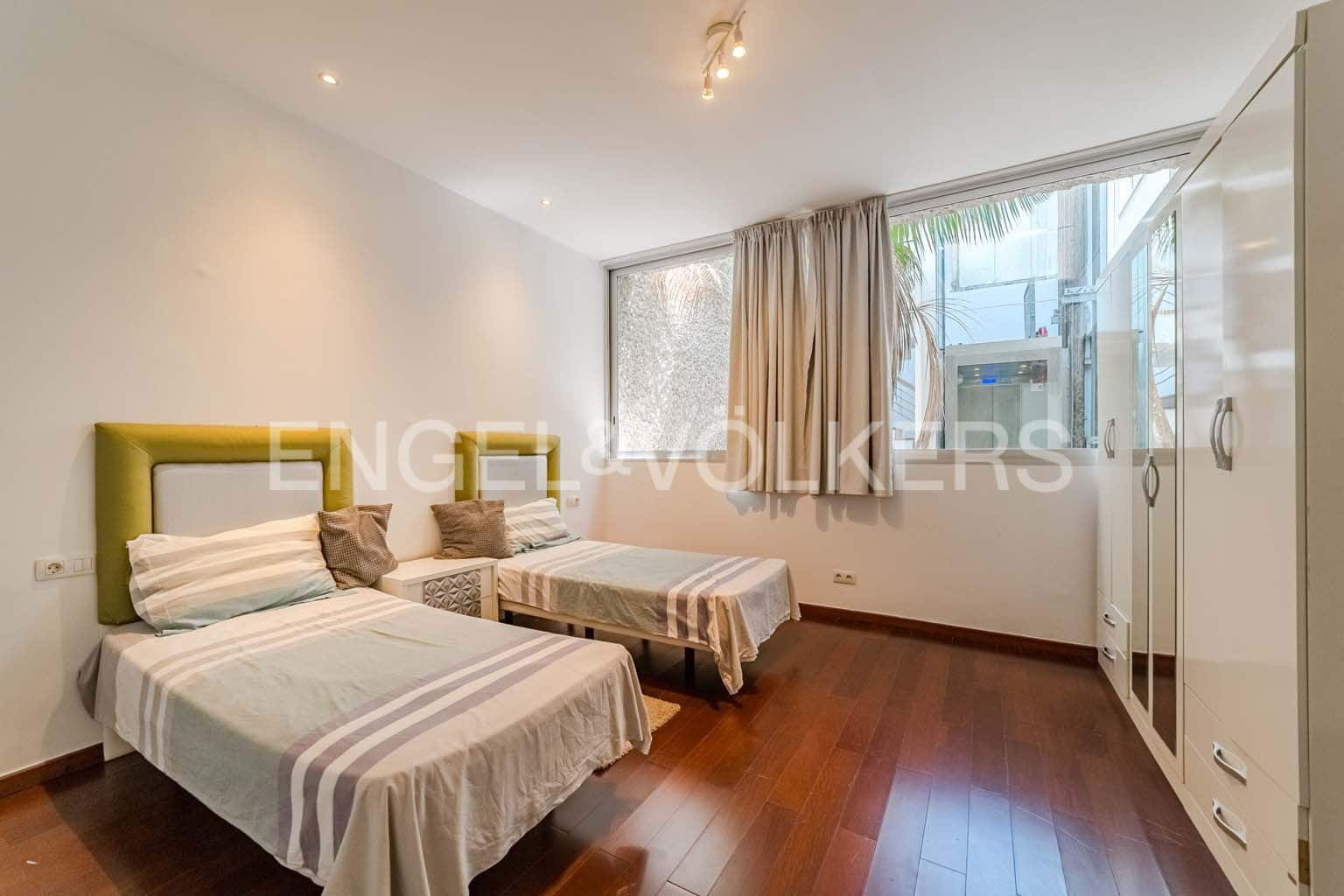 5 Zimmer Villa zu verkaufen in Costa Adeje mit Pool Garage - 2.930.000 € (Ref: 8986414)