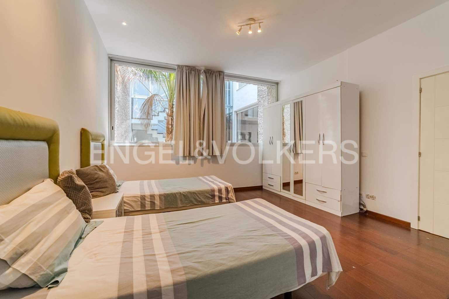 5 Zimmer Villa zu verkaufen in Costa Adeje mit Pool Garage - 2.930.000 € (Ref: 8986414)