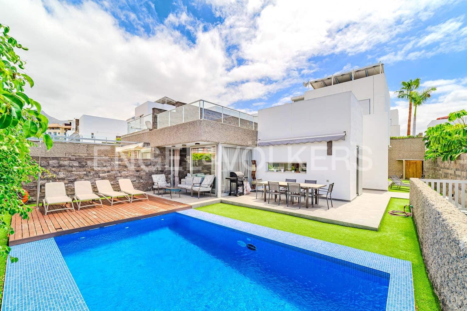 5 Zimmer Villa zu verkaufen in Costa Adeje mit Pool Garage - 2.930.000 € (Ref: 8986414)