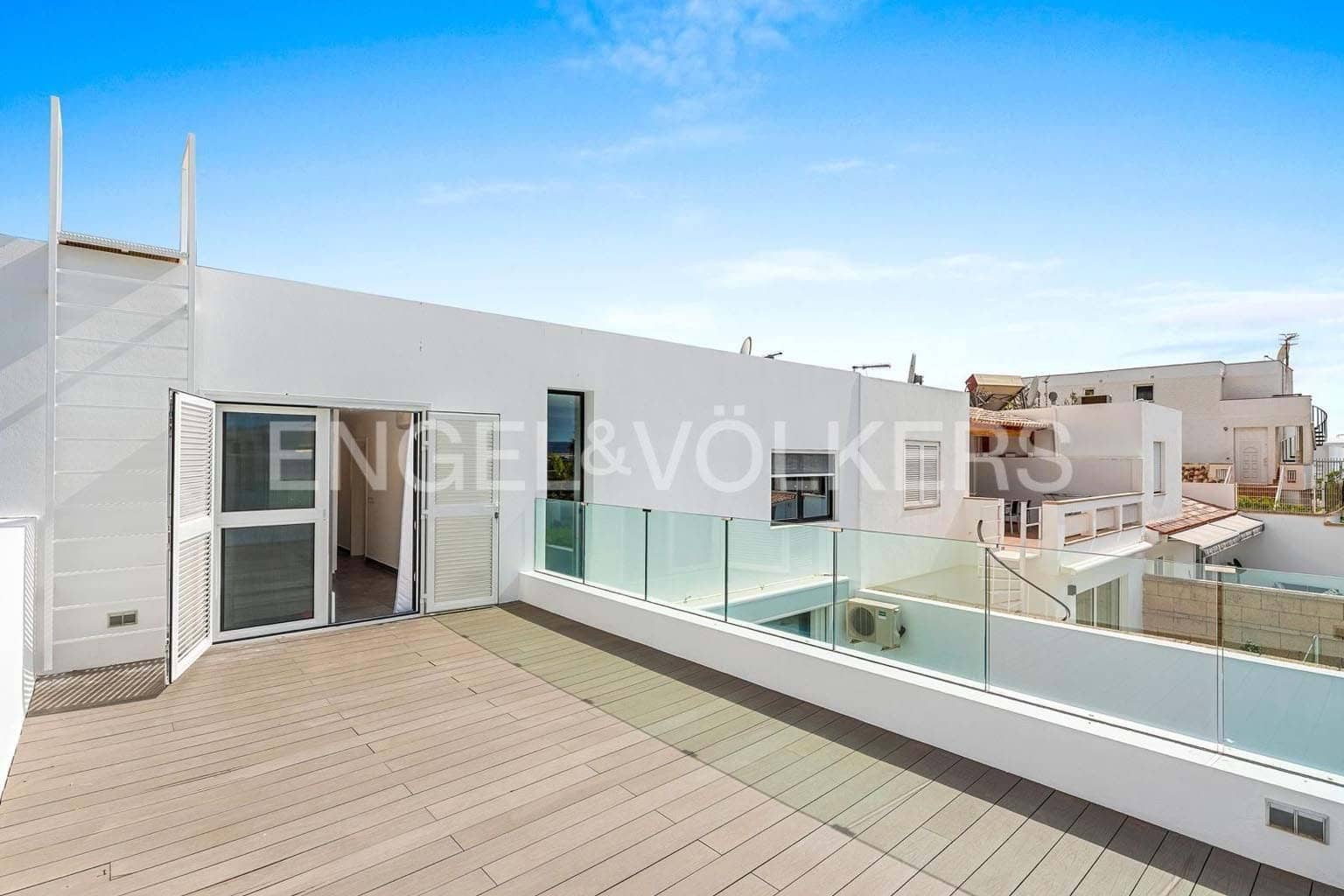 3 sovrum Villa till salu i Costa del Silencio med pool garage - 895 000 € (Ref: 9018694)